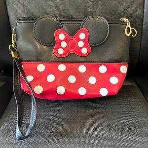 Minnie Mouse Zippered Pouch/Make Up Bag/Cosmetic Bag/Wristlet. EUC